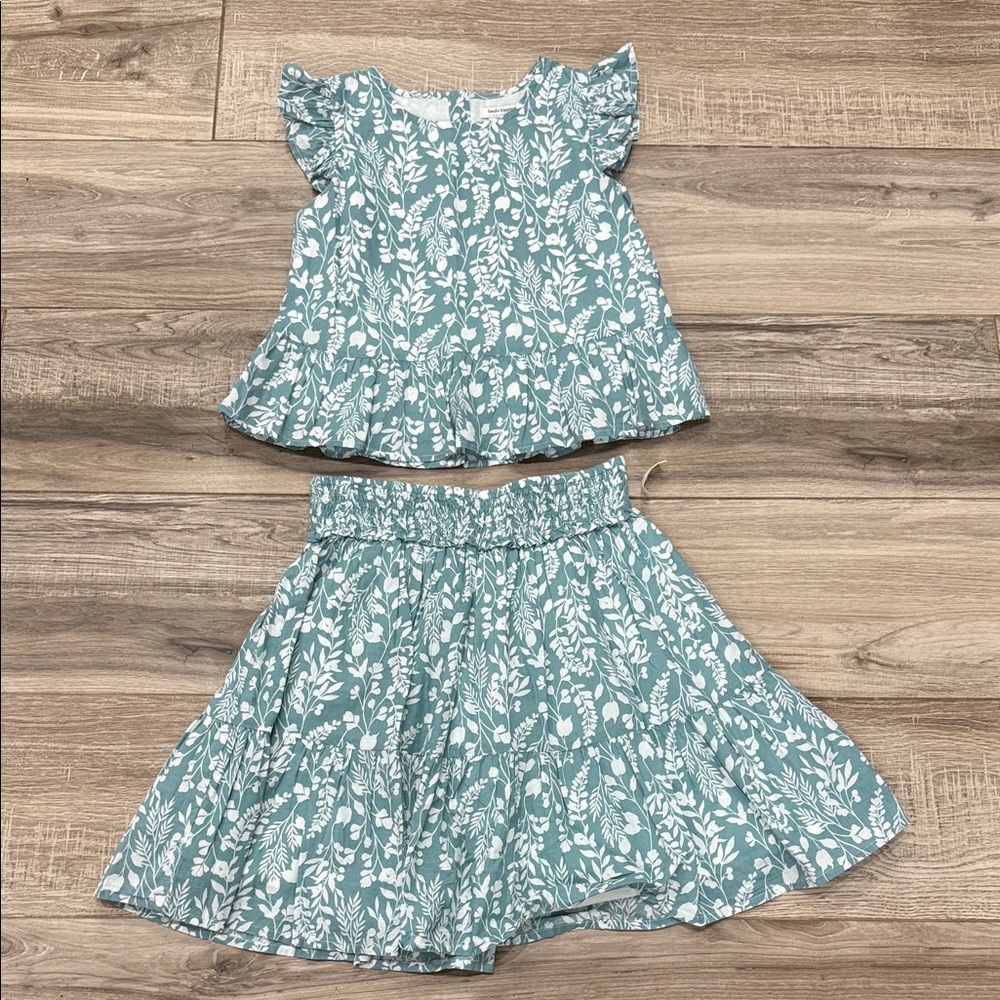 Haute Hippie Kids Two-Piece Floral Set in Seafoam Green and White